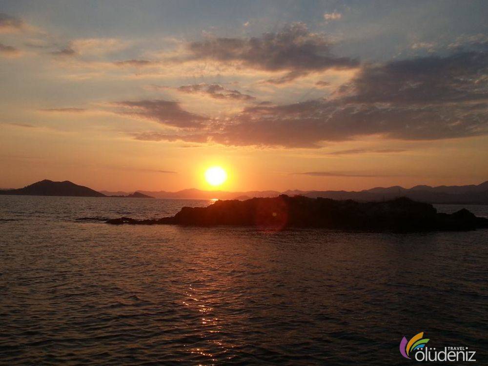 Şövalye Adası Sabah Kahvaltısı - Akşam Yemeği