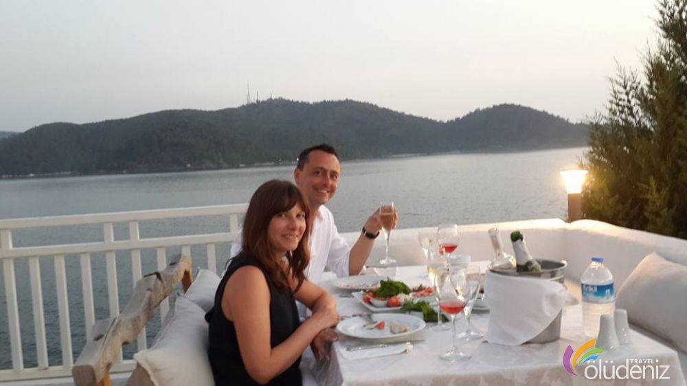 Şövalye Adası Sabah Kahvaltısı - Akşam Yemeği