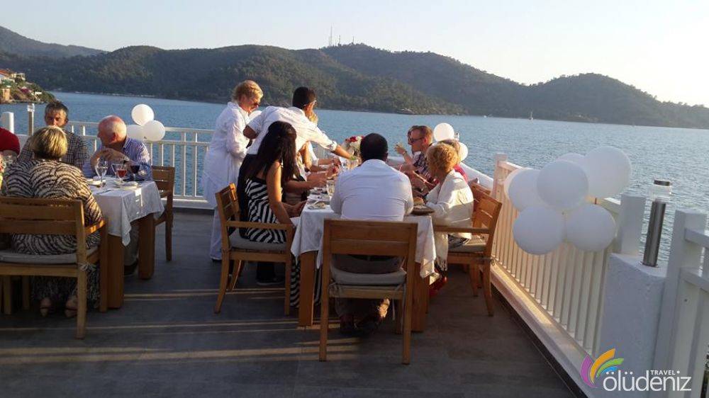 Şövalye Adası Sabah Kahvaltısı - Akşam Yemeği