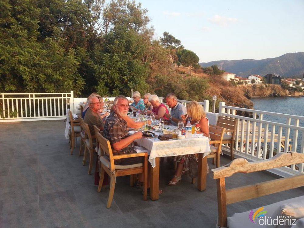 Şövalye Adası Sabah Kahvaltısı - Akşam Yemeği