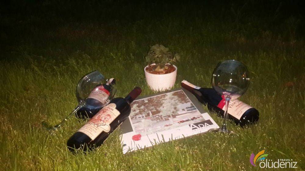 Şövalye Adası Sabah Kahvaltısı - Akşam Yemeği