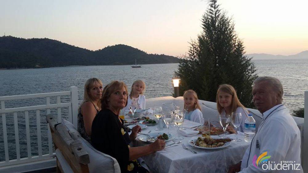 Şövalye Adası Sabah Kahvaltısı - Akşam Yemeği
