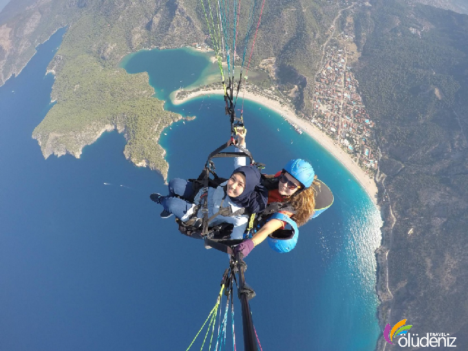 Bayan Yamaç Paraşütü Pilotu - Fethiye Yamaç Paraşütü