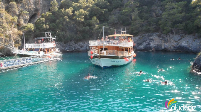 Conservative Boat Trip